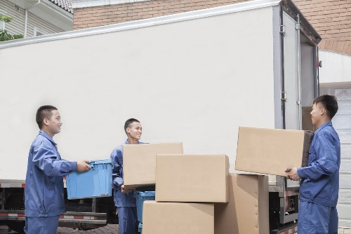 Professional local moving truck booking in Wanstead